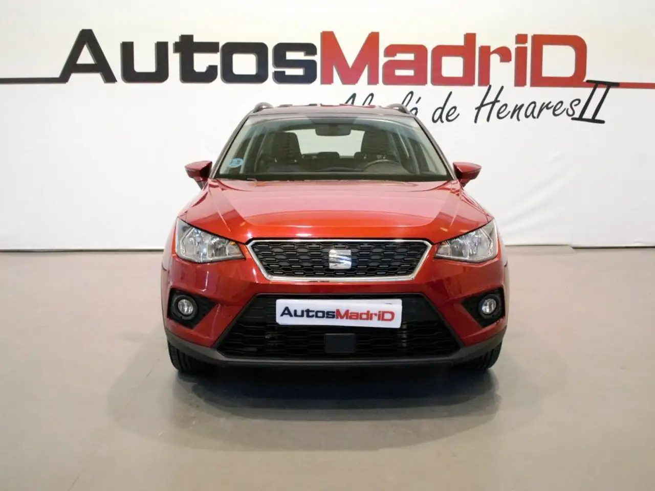 Renting SEAT Arona 1.0 TSI 81kW (110CV) DSG Style Rojo