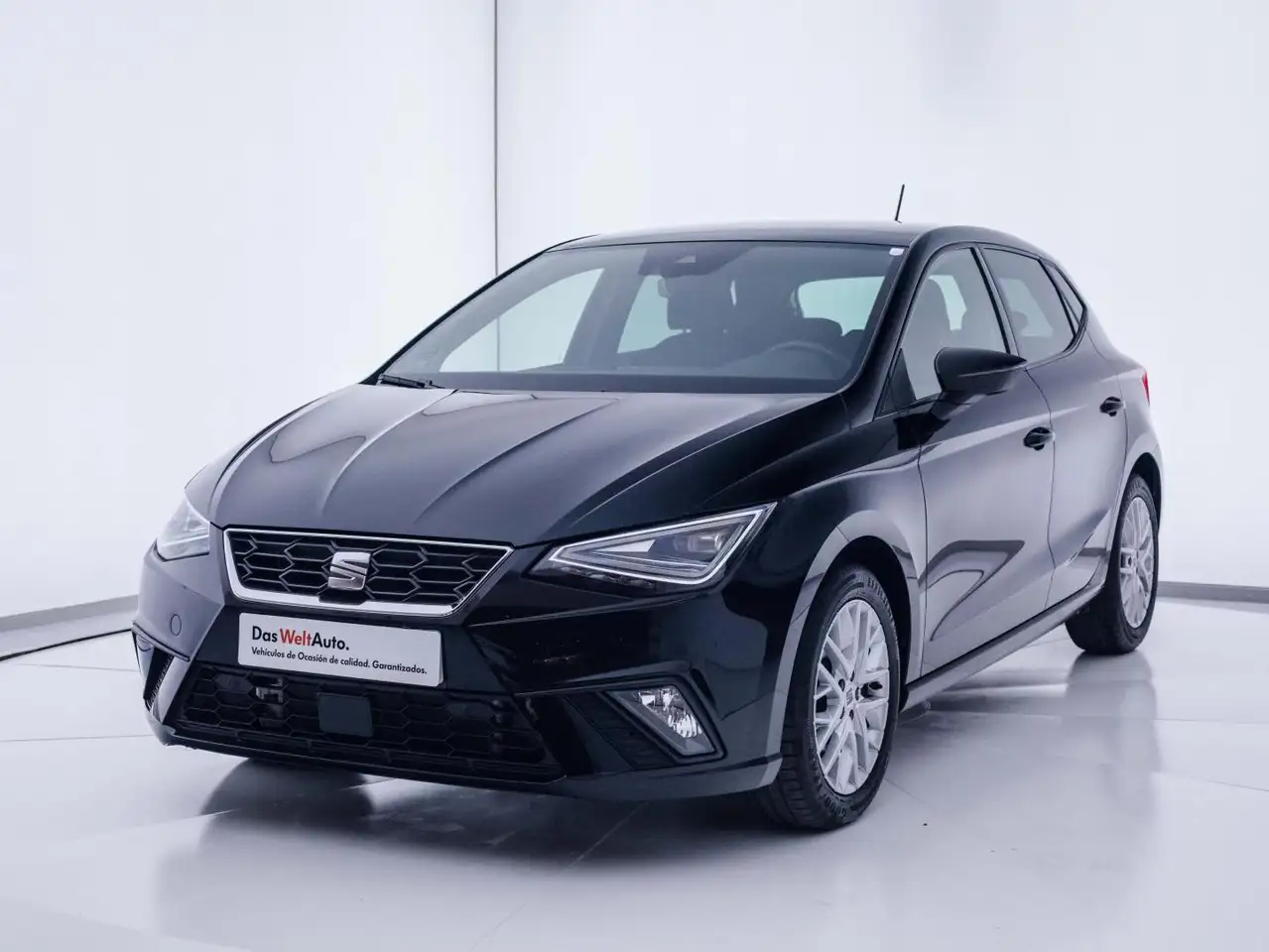 Renting SEAT Ibiza 1.0 TSI 81kW (110CV) Style XL Negro