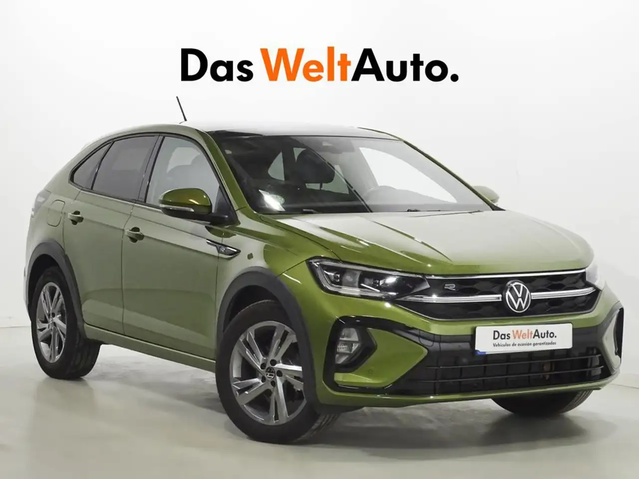 Renting Volkswagen Taigo 1.0 TSI R-Line DSG 81kW Verde