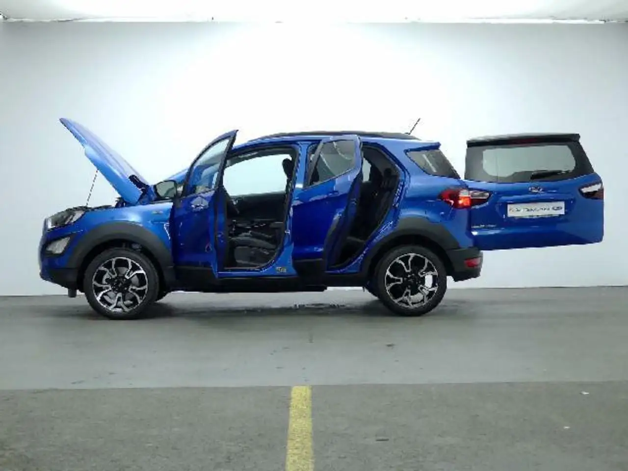 Renting Ford EcoSport 1.0T ECOBOOST 92KW ST LINE 125 5P Azul