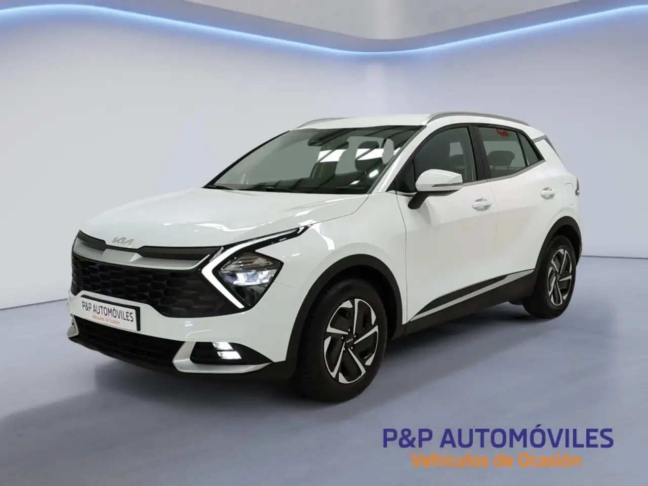 Renting Kia Sportage 1.6 T-GDi Drive 150 Blanco 3