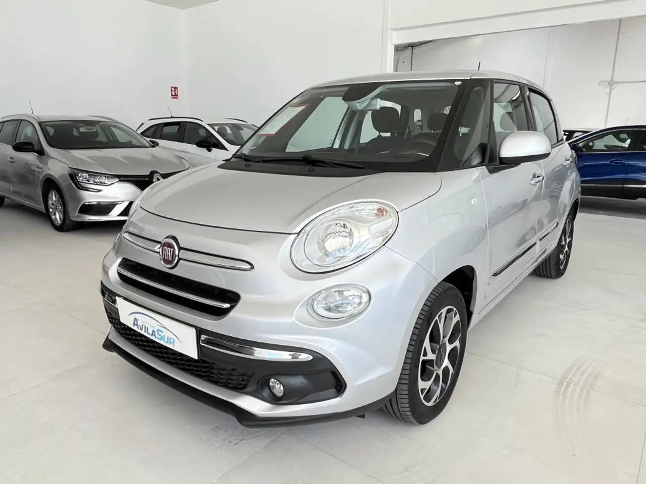 Renting Fiat 500L 1.6Mjt II S&S 120th Aniversario Gris