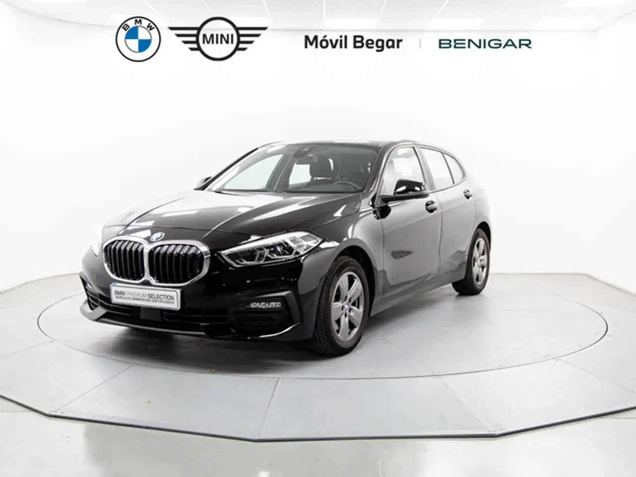 Renting BMW 118 118d Negro 4 1