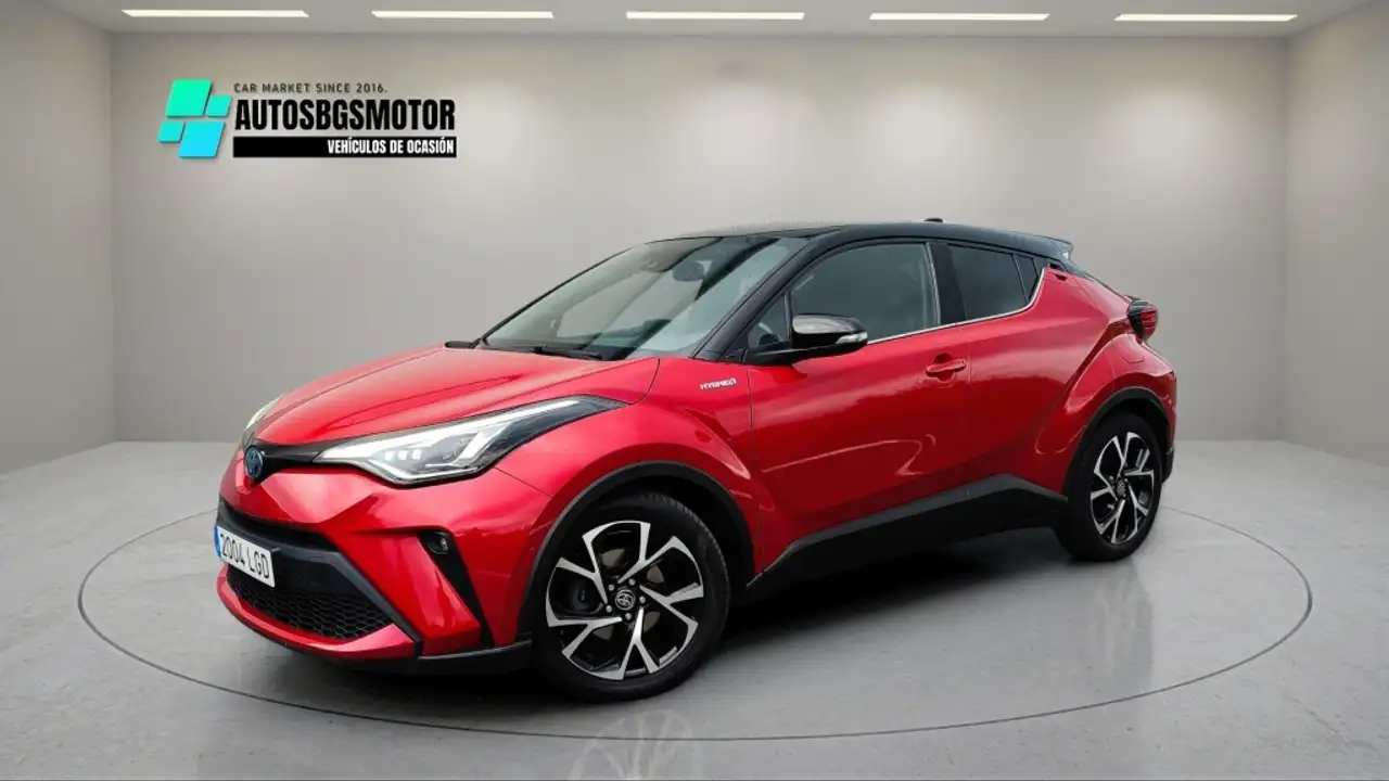 Renting Toyota C-HR 180H Advance Luxury Burdeos