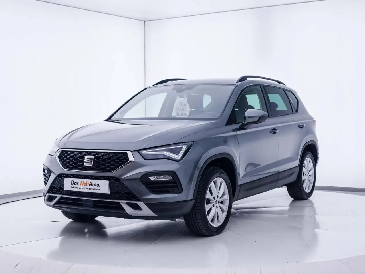 Renting SEAT Ateca 2.0TDI CR S&S Style XM 150 Gris