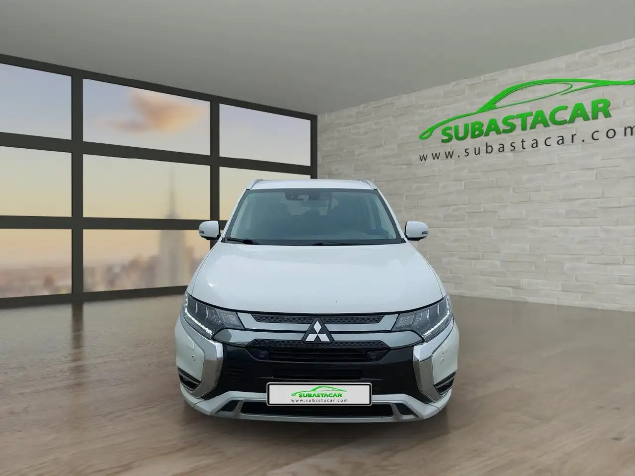 Renting Mitsubishi Outlander 2.4 PHEV Kaiteki Auto 4WD MY19.5 (224CV) Blanco