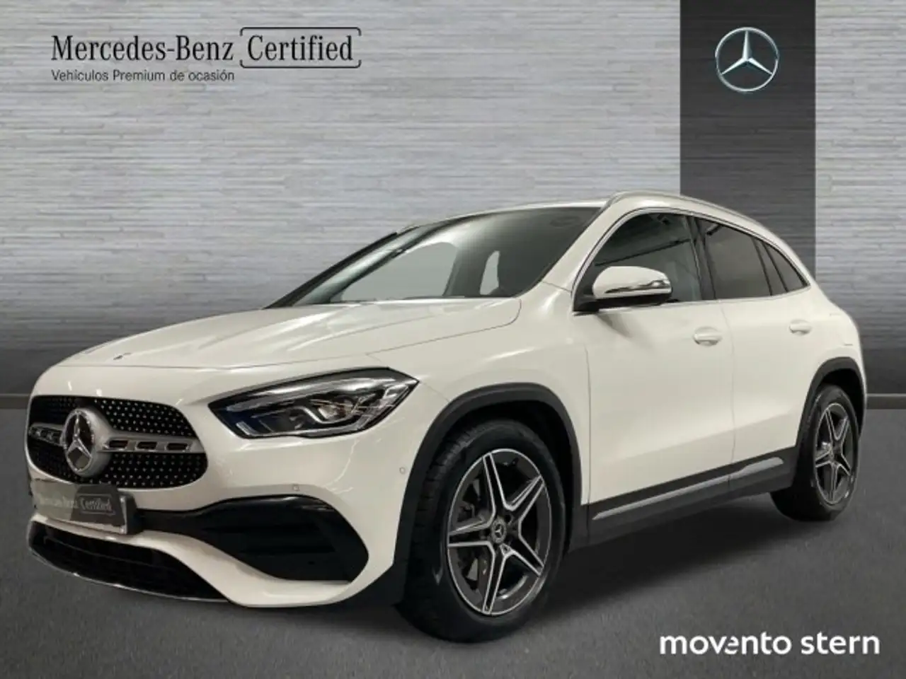 Renting Mercedes-Benz GLA 220 220d 4Matic 8G-DCT Blanco