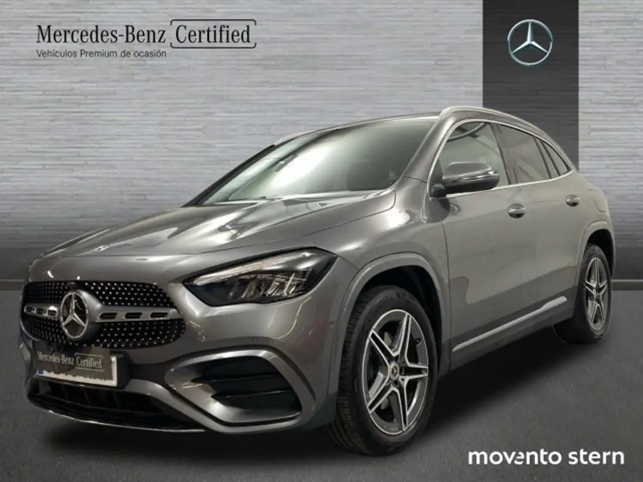 Renting Mercedes-Benz GLA 250 250e Gris