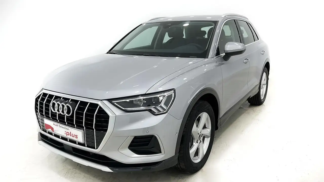 Renting Audi Q3 35 TDI Advanced S tronic 110kW Plateado