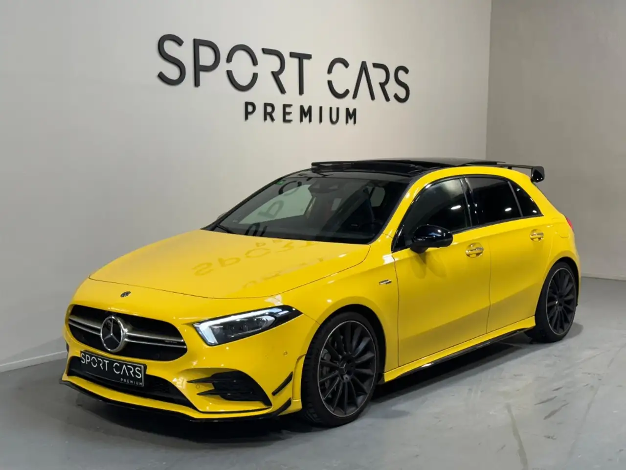 Renting Mercedes-Benz A 35 AMG 4Matic+ 7G-DCT Amarillo