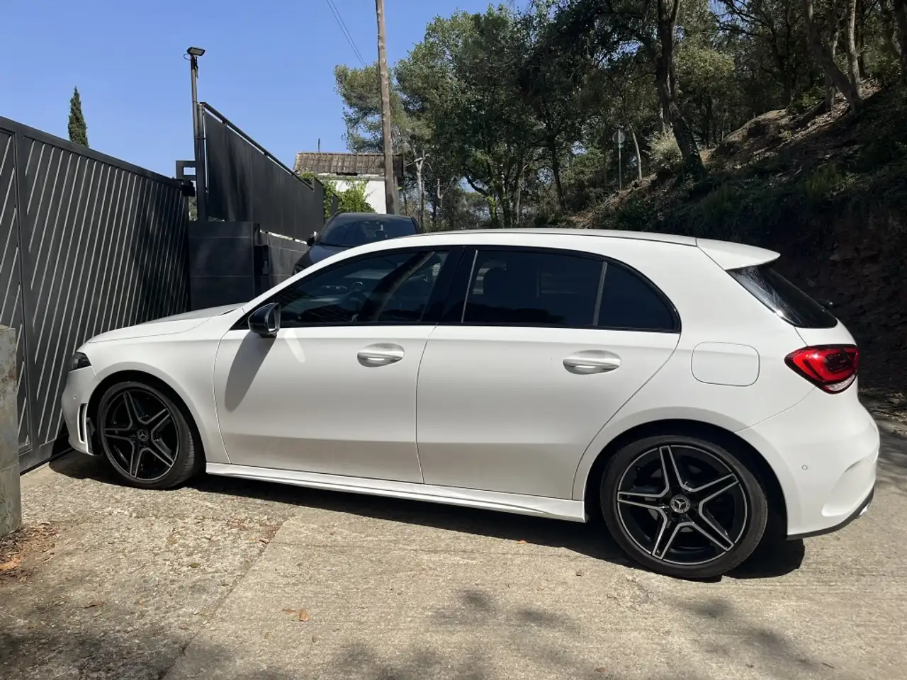 Renting Mercedes-Benz A 220 7G-DCT Blanco