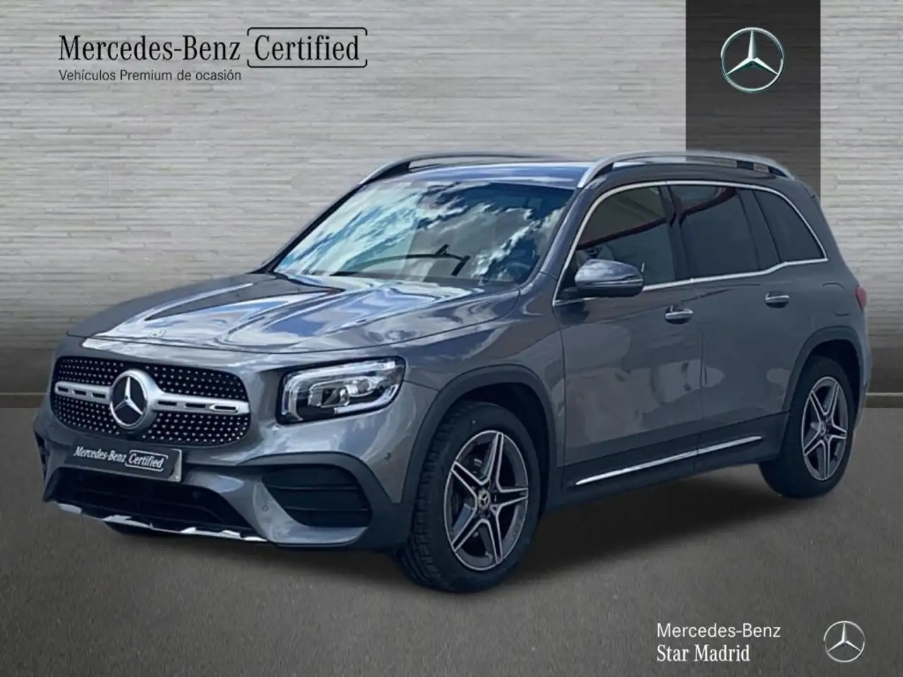 Renting Mercedes-Benz GLB 200 7G-DCT Gris