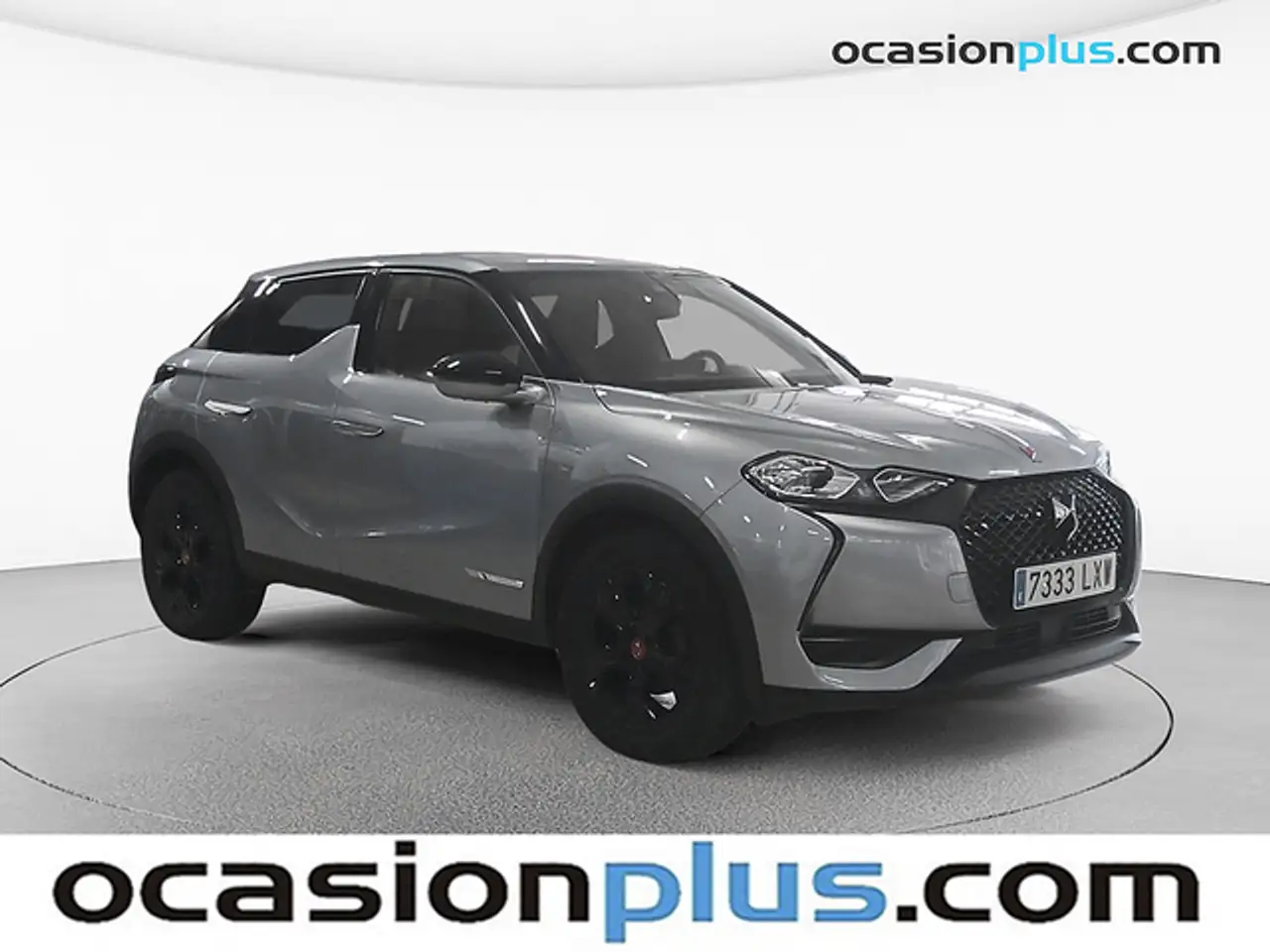 Renting DS Automobiles DS 3 Crossback BlueHDi Performance Line 110 Gris 1