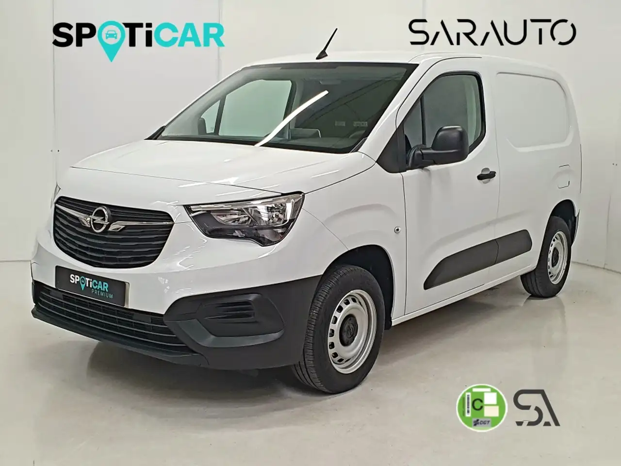 Renting Opel Combo N1 Cargo 1.5TD S&S L 650 100 Blanco 1