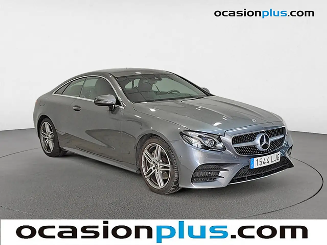 Renting Mercedes-Benz E 220 Coupé 220d 9G-Tronic Gris 1