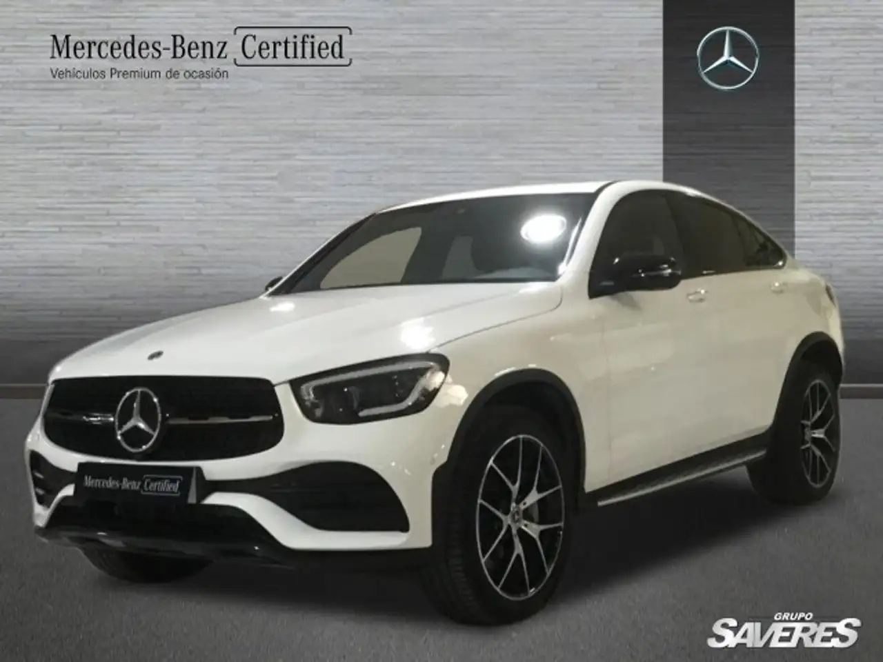 Renting Mercedes-Benz GLC 300 Coupé 300de 4Matic Blanco