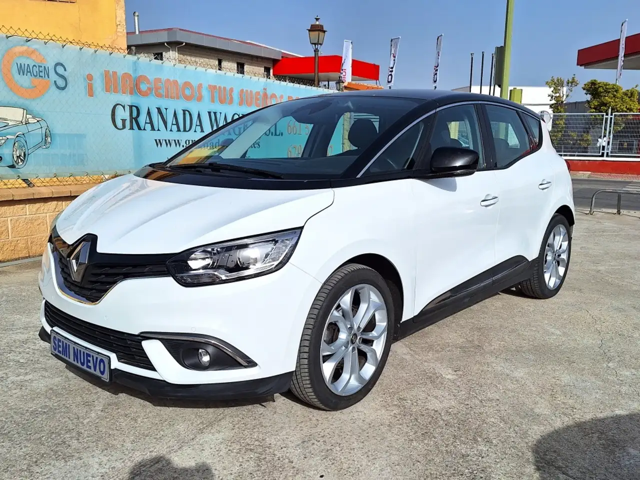 Renting Renault Scenic dCi Limited Blue 88kW Blanco