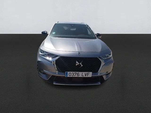 Renting DS DS3 Crossback DS 3 Crossback BlueHDi Bastille 130 Aut. 1