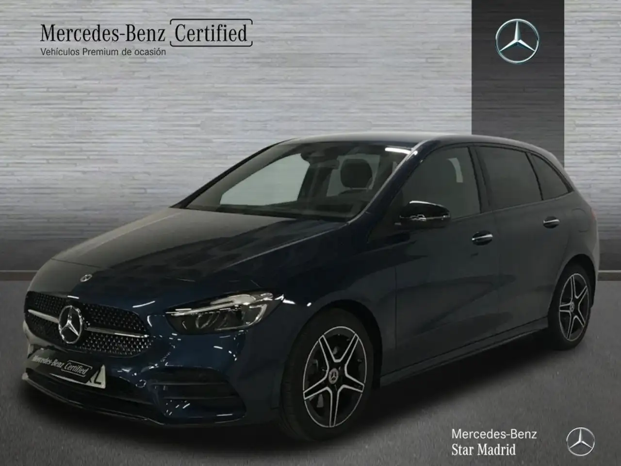 Renting Mercedes-Benz B 250 e Azul