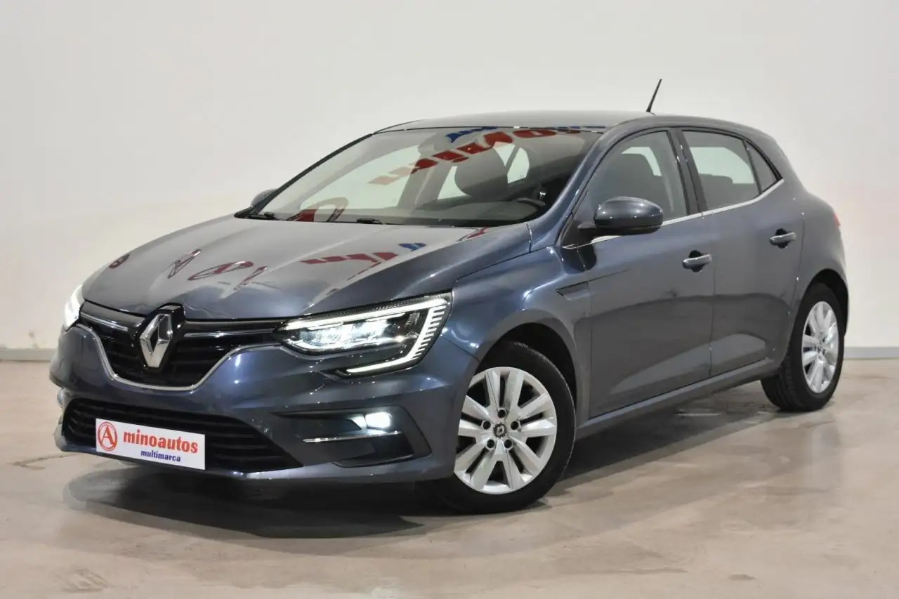 Renting Renault Megane IV 1.5 DCI 115 CV EDC BUSINESS Gris