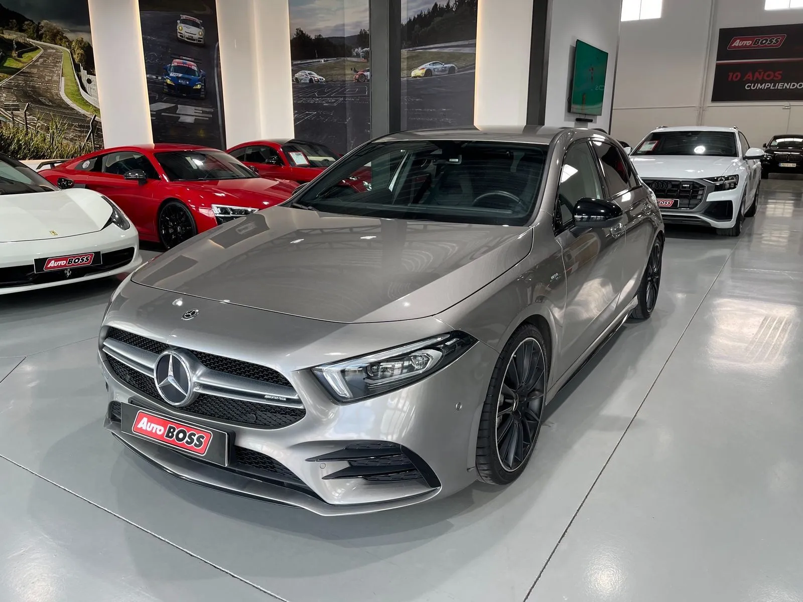 Renting MERCEDES Clase A A 35 AMG 4Matic+ 7G-DCT 1