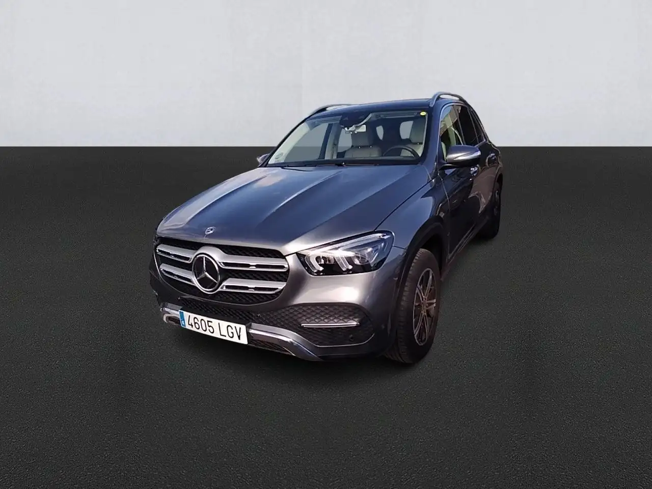 Renting Mercedes-Benz GLE 300 MERCEDES   d 4MATIC Gris 1