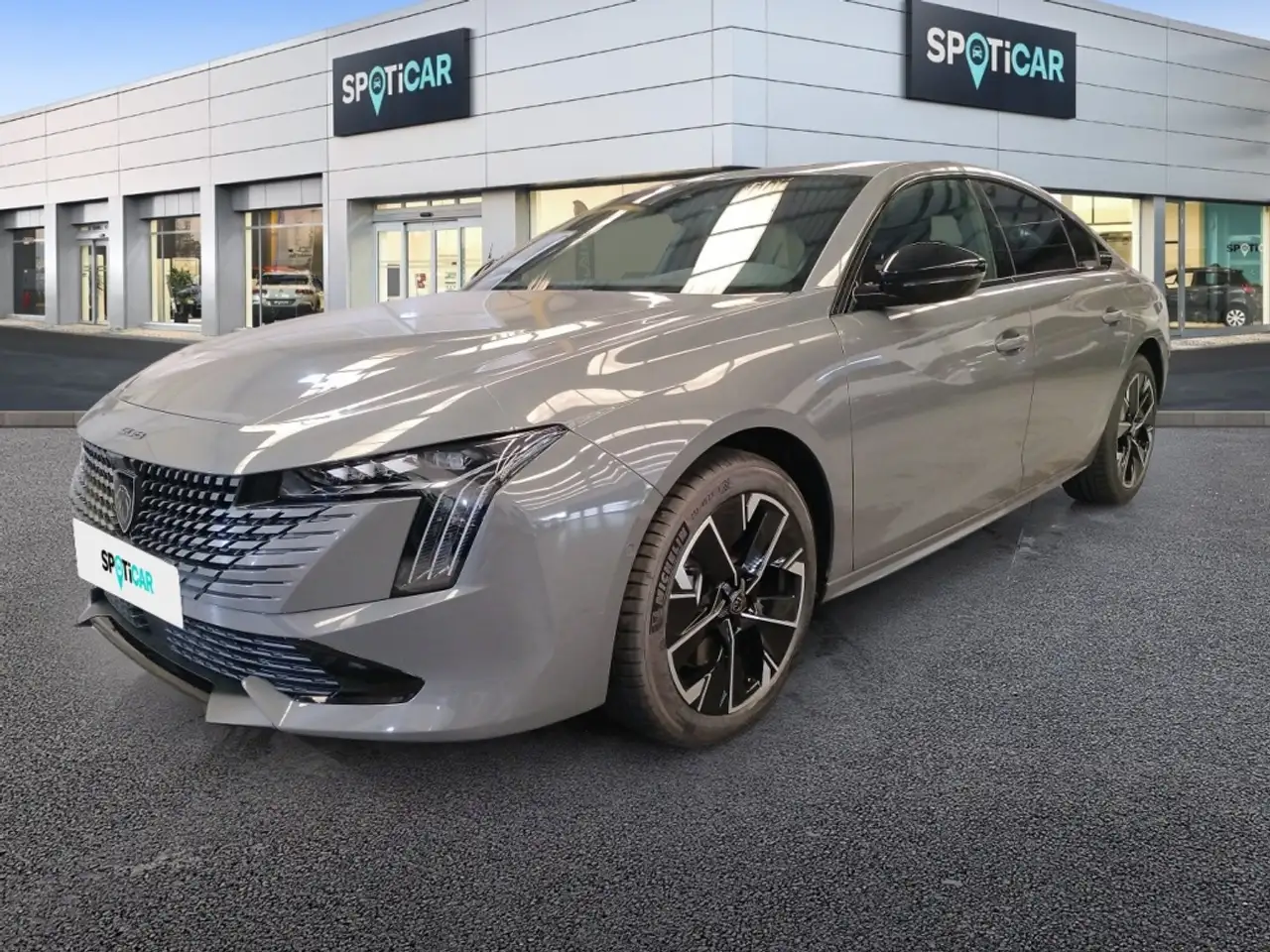 Renting Peugeot 508 Plug-in Hybrid 225 GT e-EAT8 Gris 1