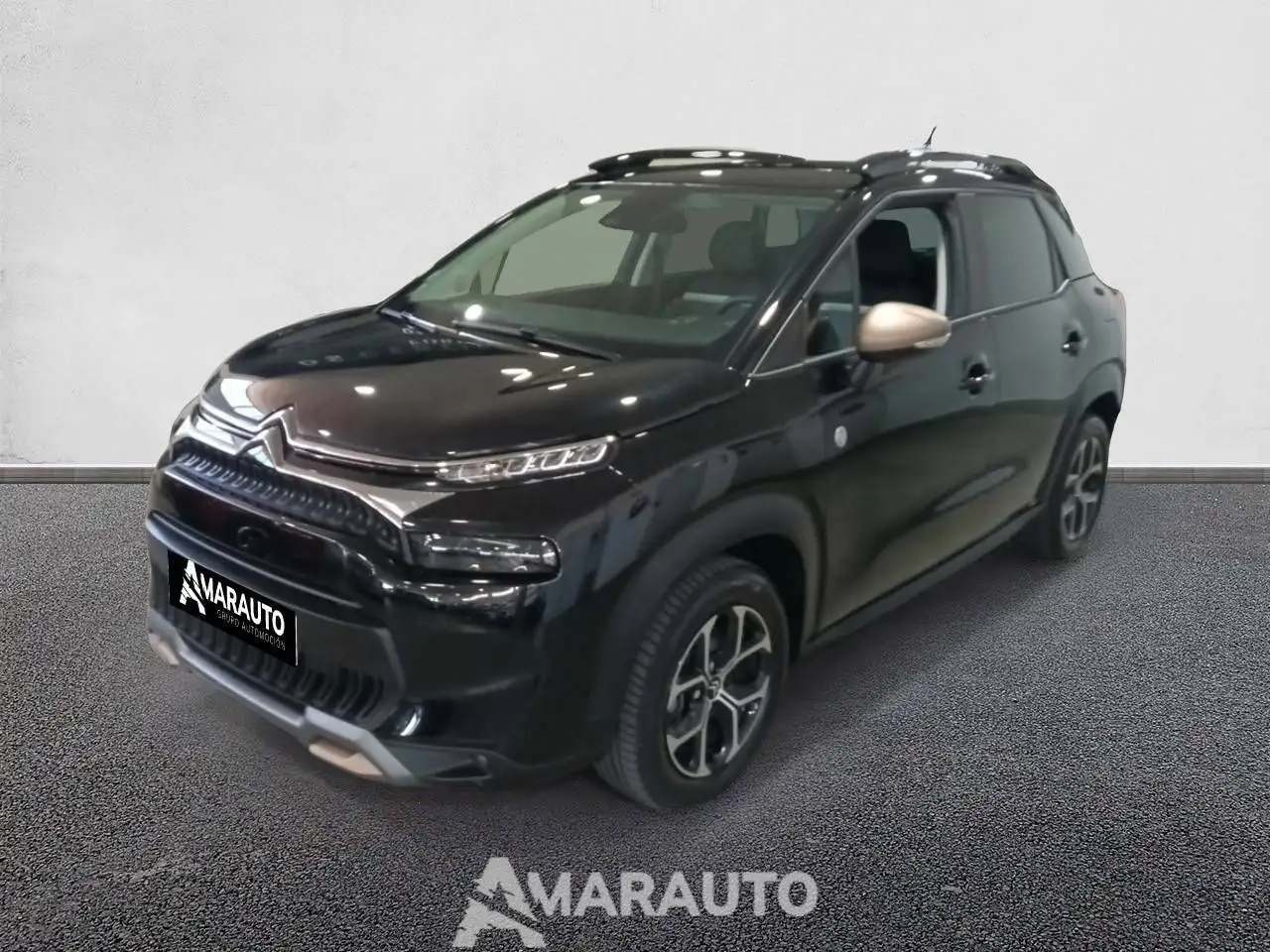 Renting Citroen C3 Aircross Puretech S&S C-Series 110 Negro