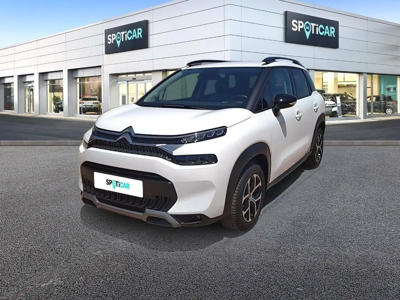 Renting Citroen C3 Aircross Puretech S&S Shine 110 Blanco 1