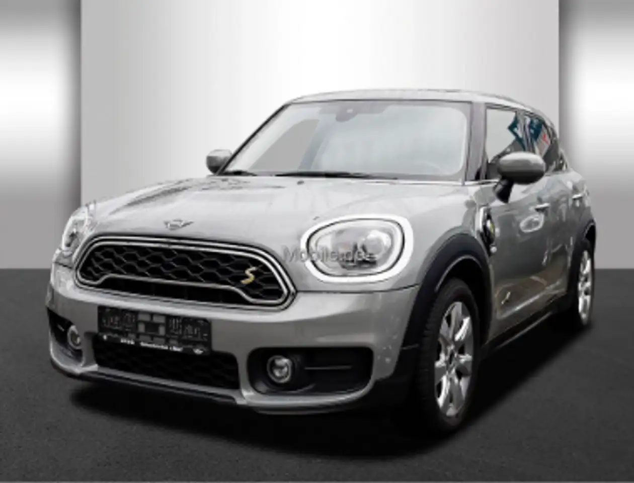 Renting MINI Cooper Countryman S E ALL4 Gris