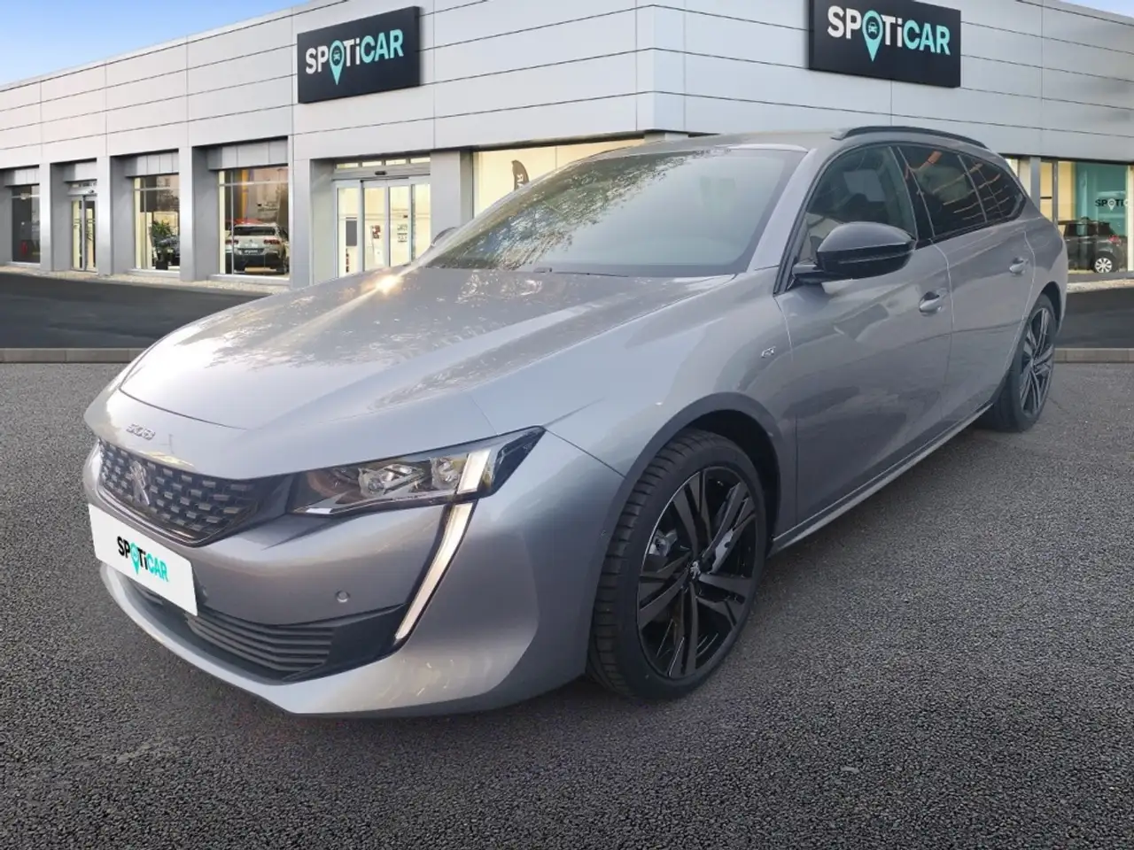 Renting Peugeot 508 SW 1.5 BlueHDi S&S GT Pack EAT8 130 Gris