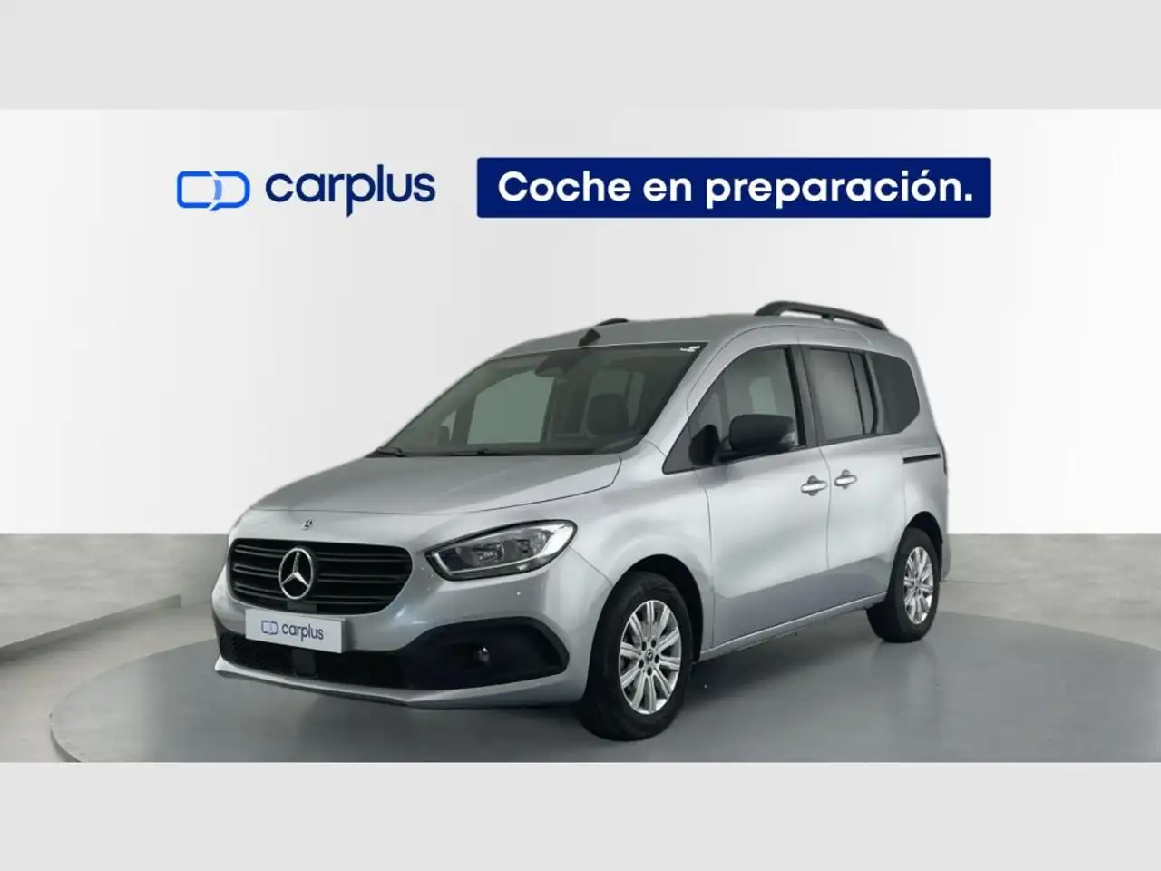 Renting Mercedes-Benz Citan Tourer 110CDI Base Plateado 1