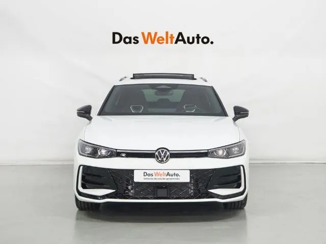 Renting Volkswagen Passat Variant R-Line 1.5 eTSI 110 kW (150 CV) DSG Ocasión