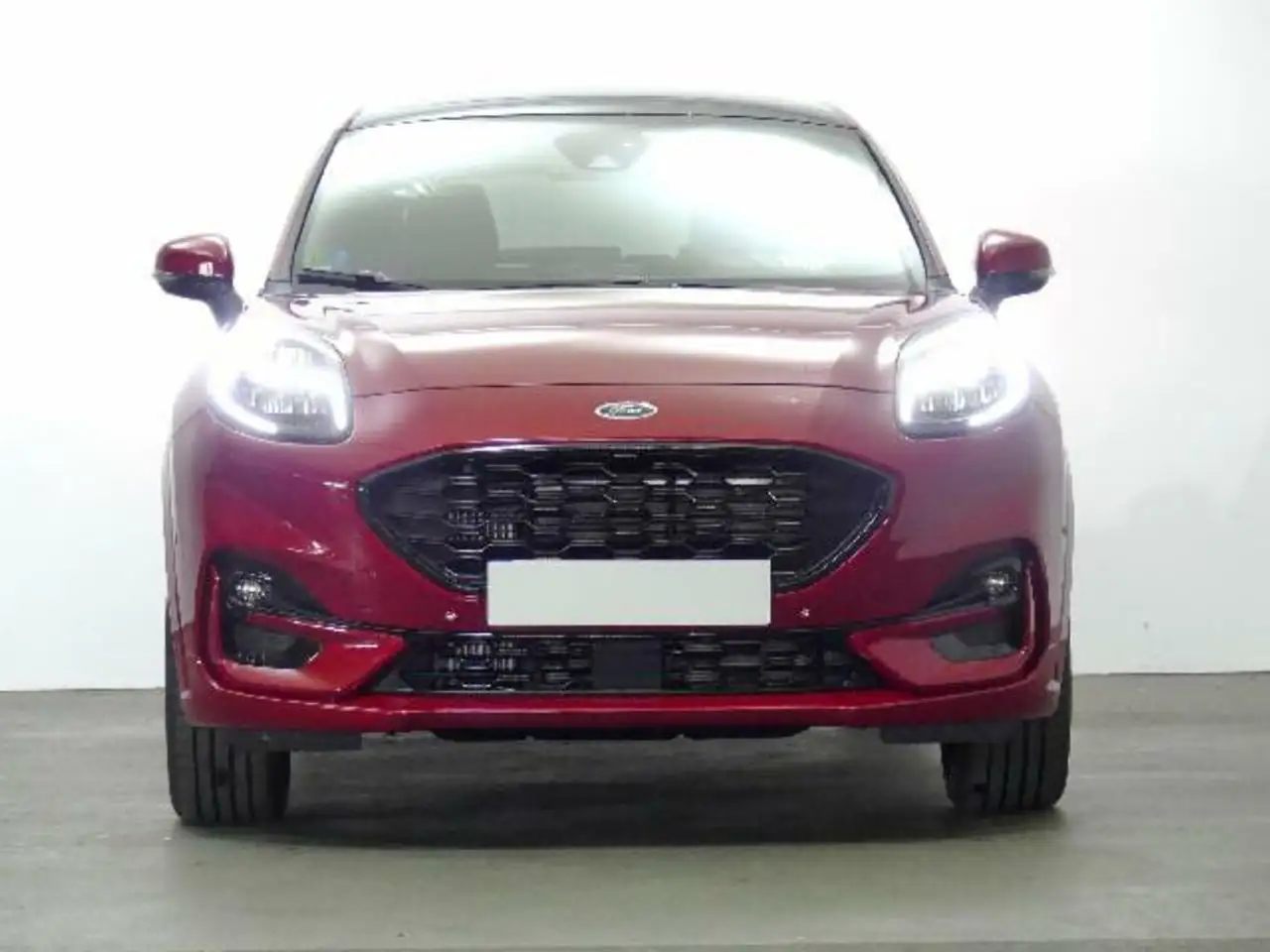 Renting Ford Puma 1.0 ECOBOOST 92KW MHEV ST-LINE X 125 5P Rojo