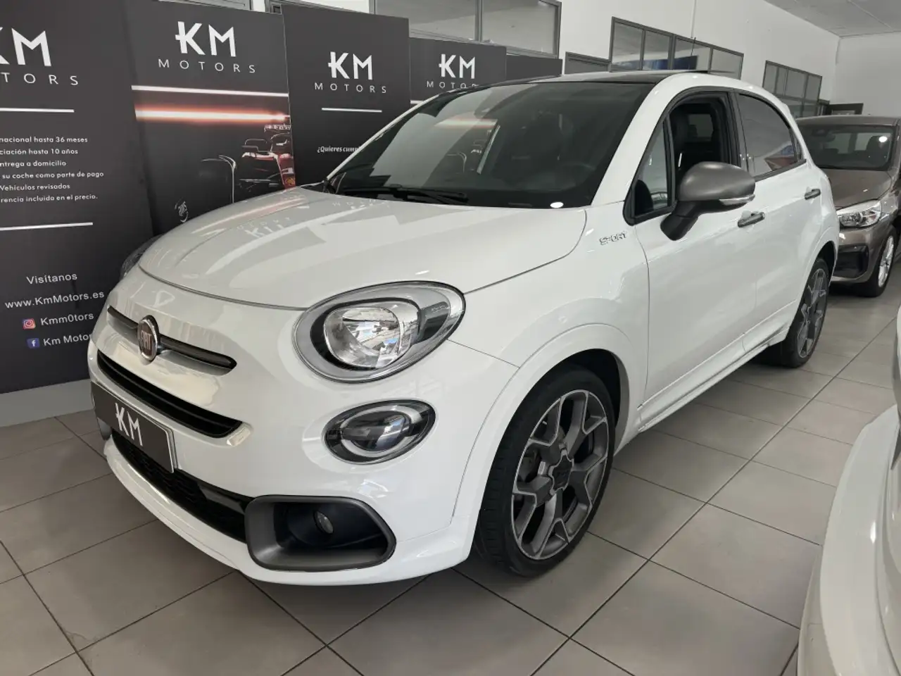 Renting Fiat 500X 1.0 Firefly S&S Dolcevita Sport Blanco