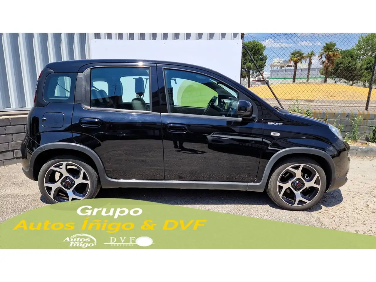 Renting Fiat Panda 1.0 Gse Sport Hybrid Negro