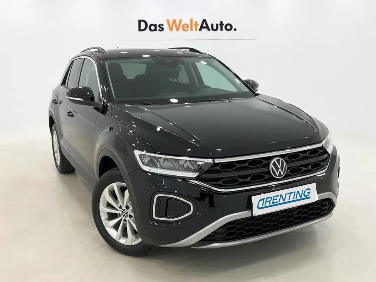 Renting Volkswagen T-Roc 1.0 TSI Life 81kW Negro