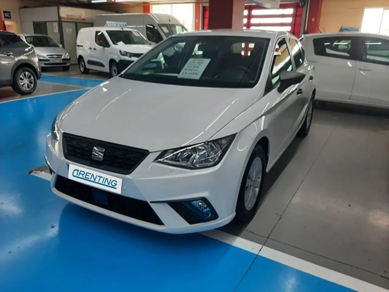 Renting SEAT Ibiza 1.0 TSI S&S Reference Plus 95 Blanco 3