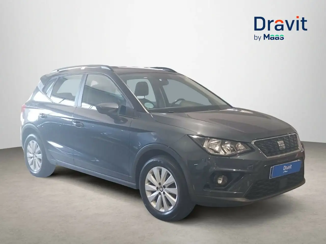 Renting SEAT Arona 1.0 TSI S&S Style DSG7 110 Gris