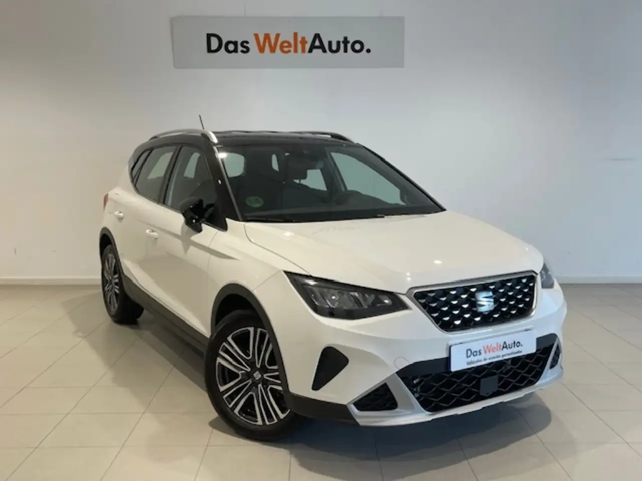 Renting SEAT Arona 1.0 TSI S&S Xperience 110 Blanco 1