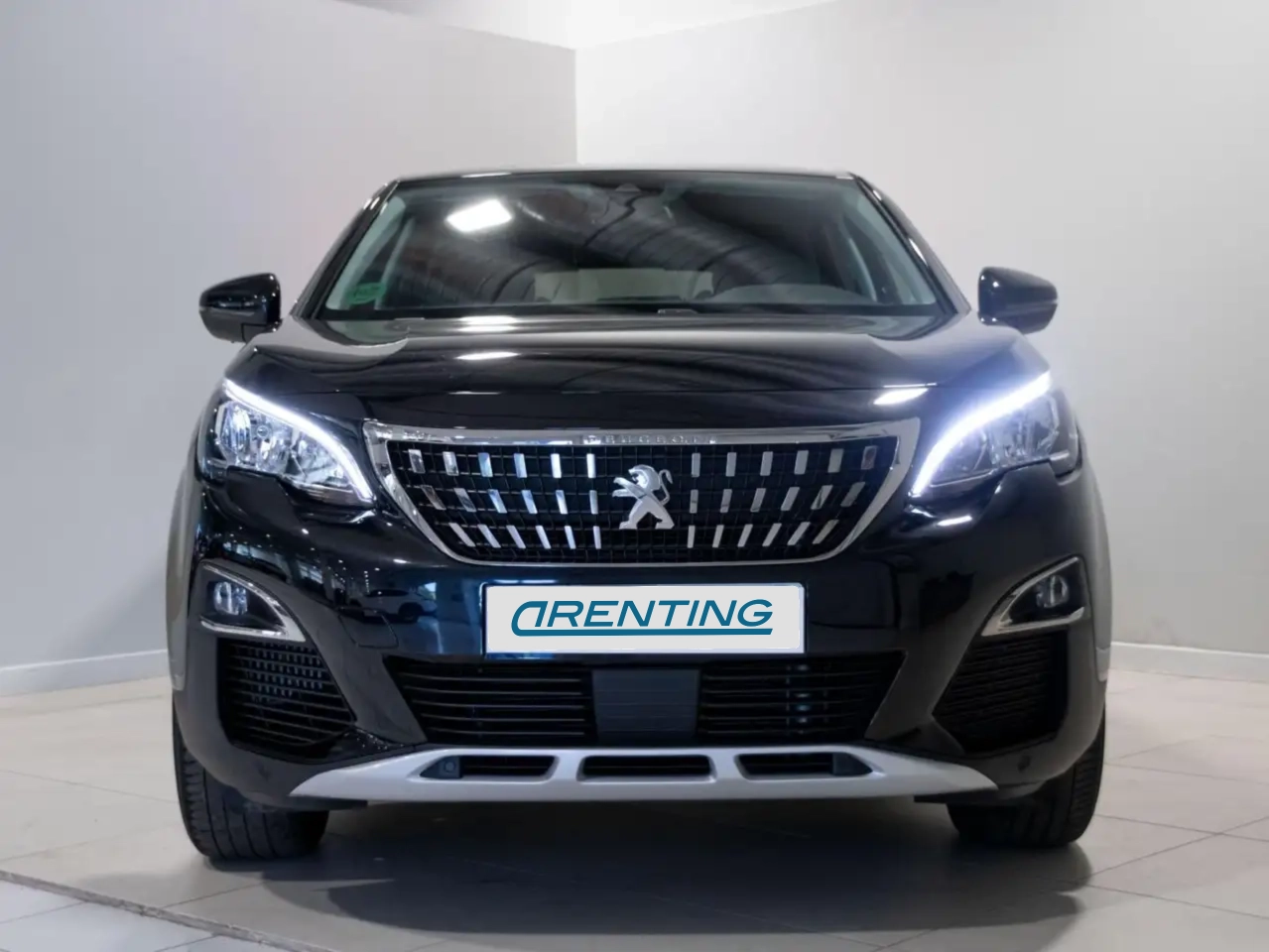 Renting Peugeot 3008 1.5 BlueHDi 96kW (130CV) S&S Allure Negro