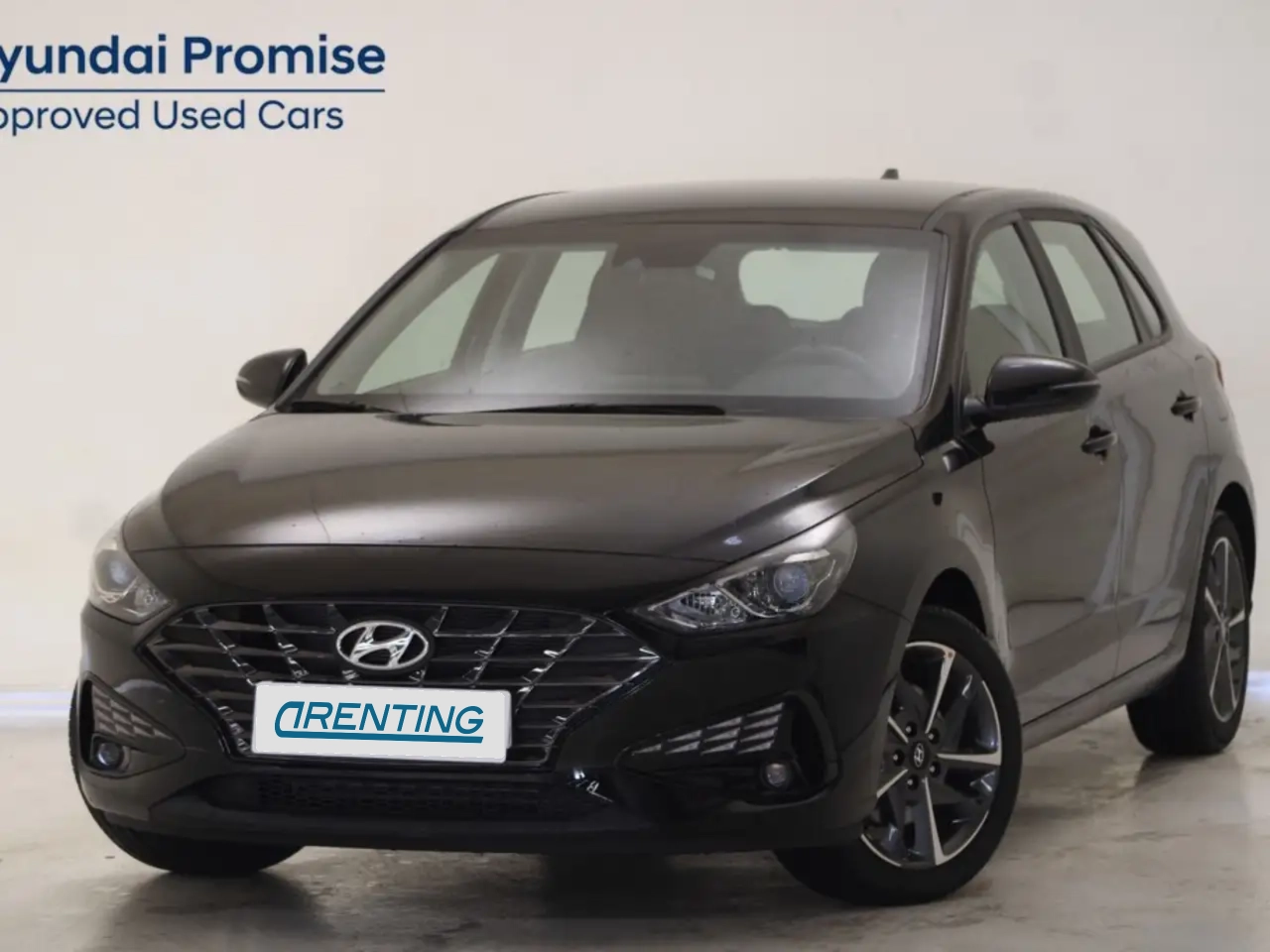 Renting Hyundai i30 1.5 DPI Klass SLX 110 Negro 5