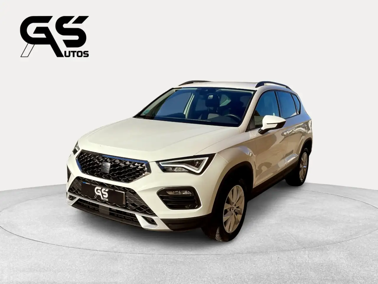 Renting SEAT Ateca 1.5 EcoTSI S&S Style XM Blanco 1