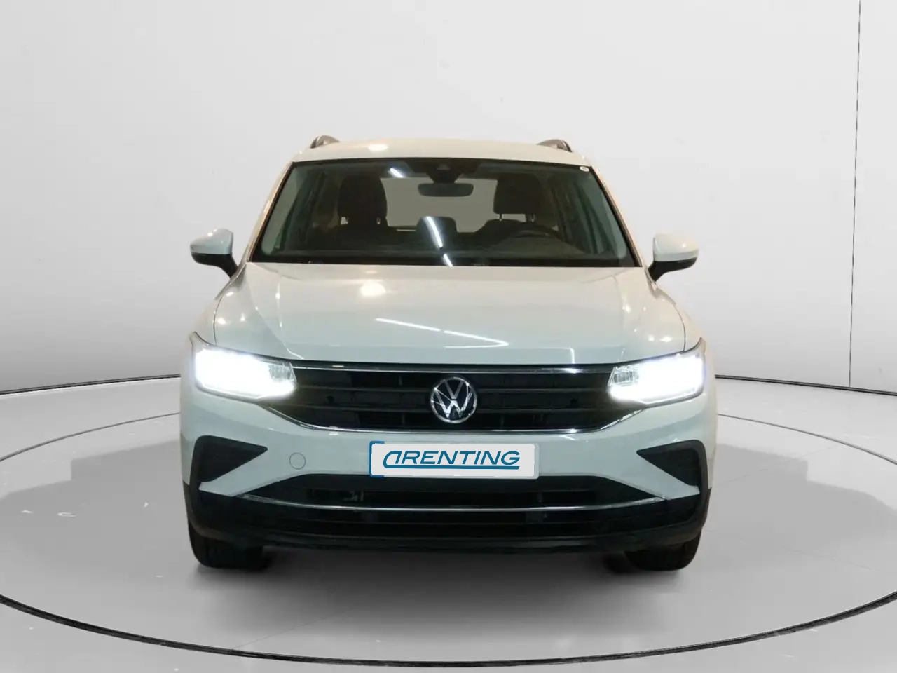 Renting Volkswagen Tiguan 1.5 TSI 96kW Blanco