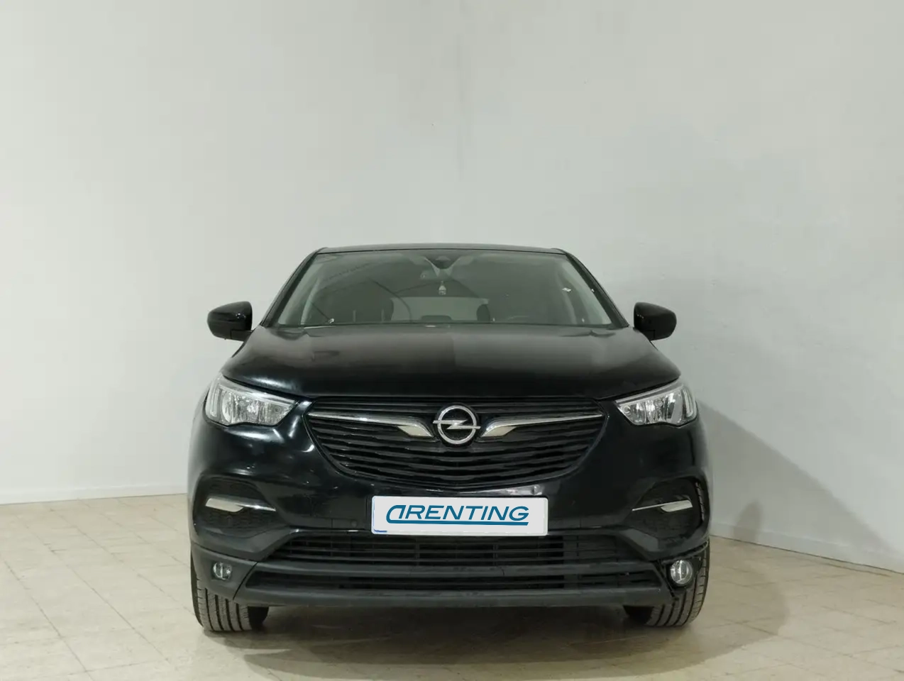 Renting Opel Grandland X 1.5CDTi S&S Selective 130 Negro