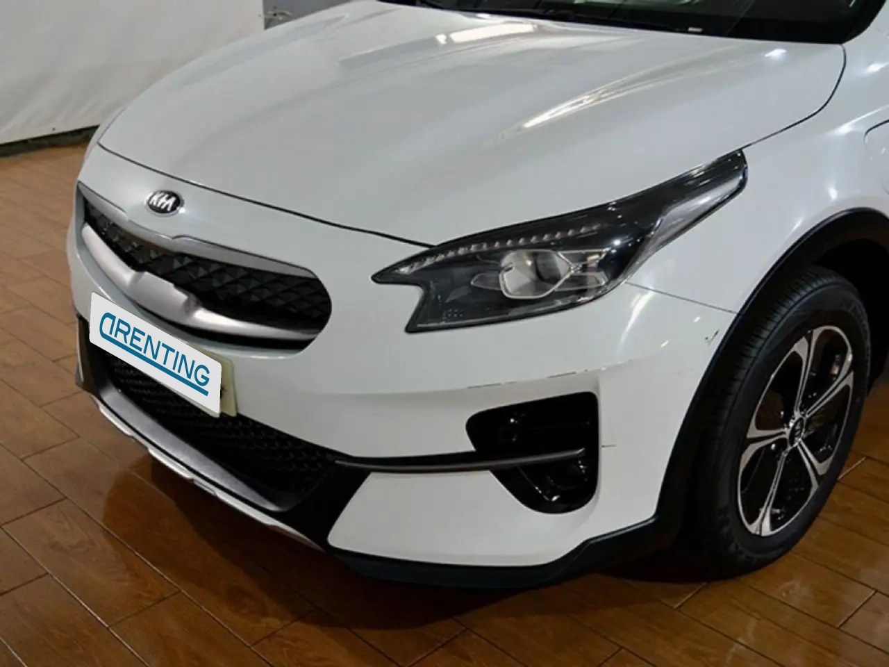 Renting Kia XCeed 1.6 GDi PHEV 104kW (141CV) eTech Blanco 1