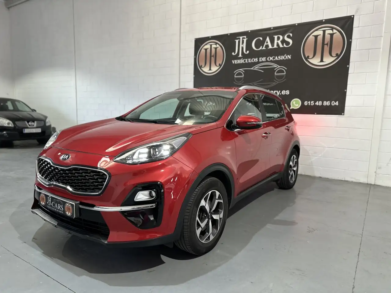 Renting Kia Sportage 1.6 MHEV Drive 4×2 115 Burdeos