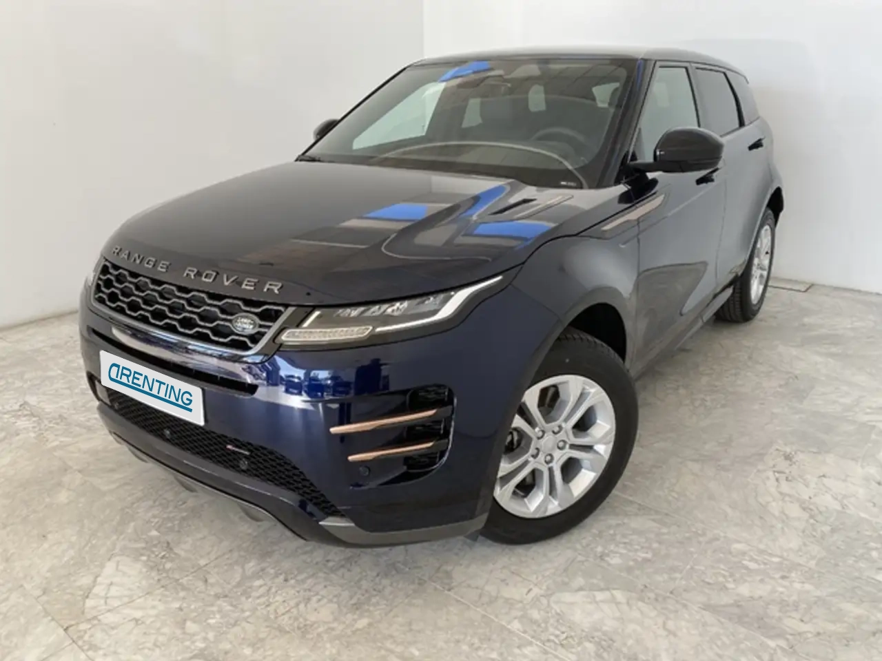 Renting Land Rover Range Rover Evoque 2.0D I4 MHEV R-Dynamic S AWD Aut. 163 Azul 2