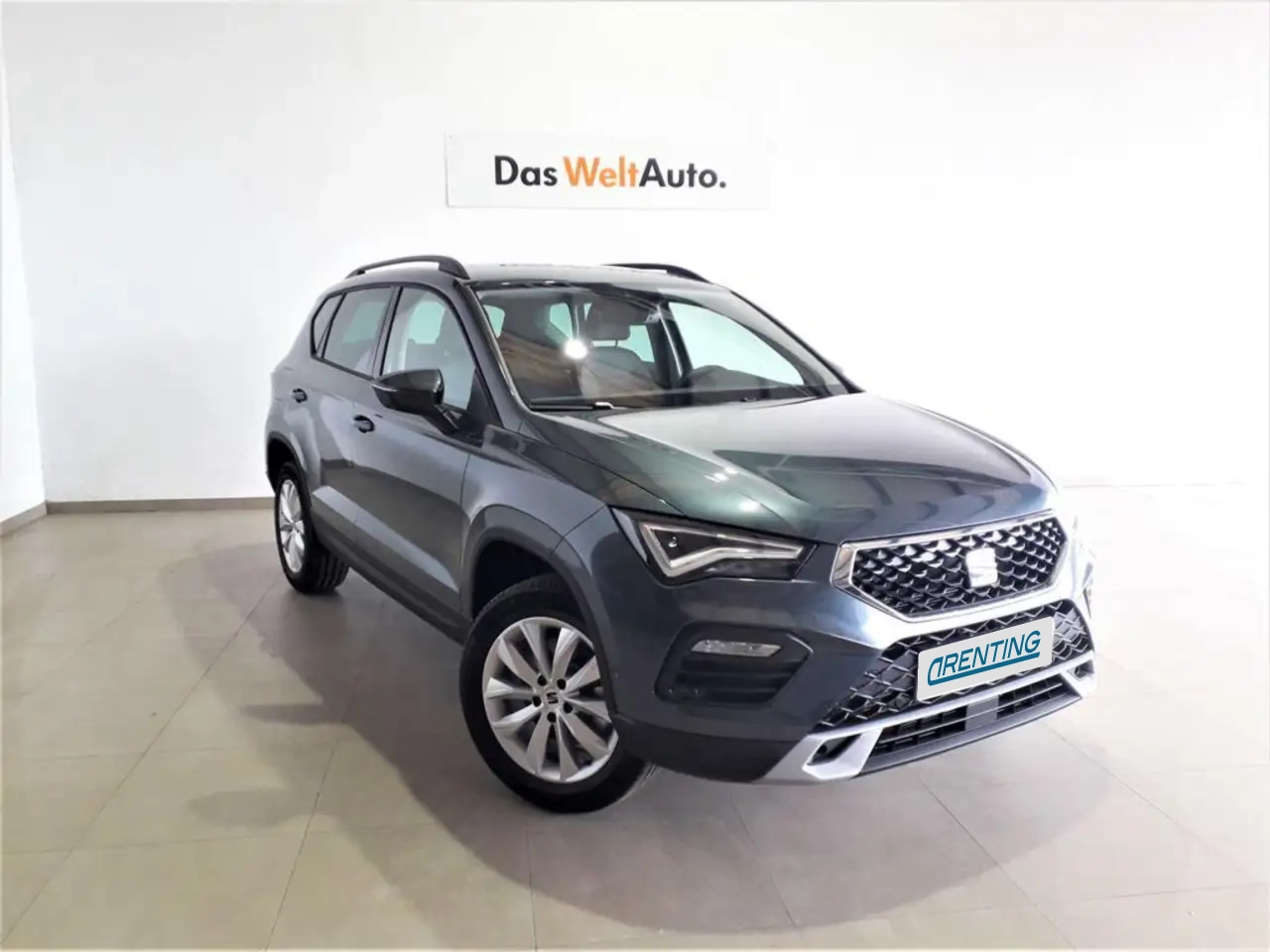 Renting SEAT Ateca 2.0TDI CR S&S Style XM 150 Gris 2