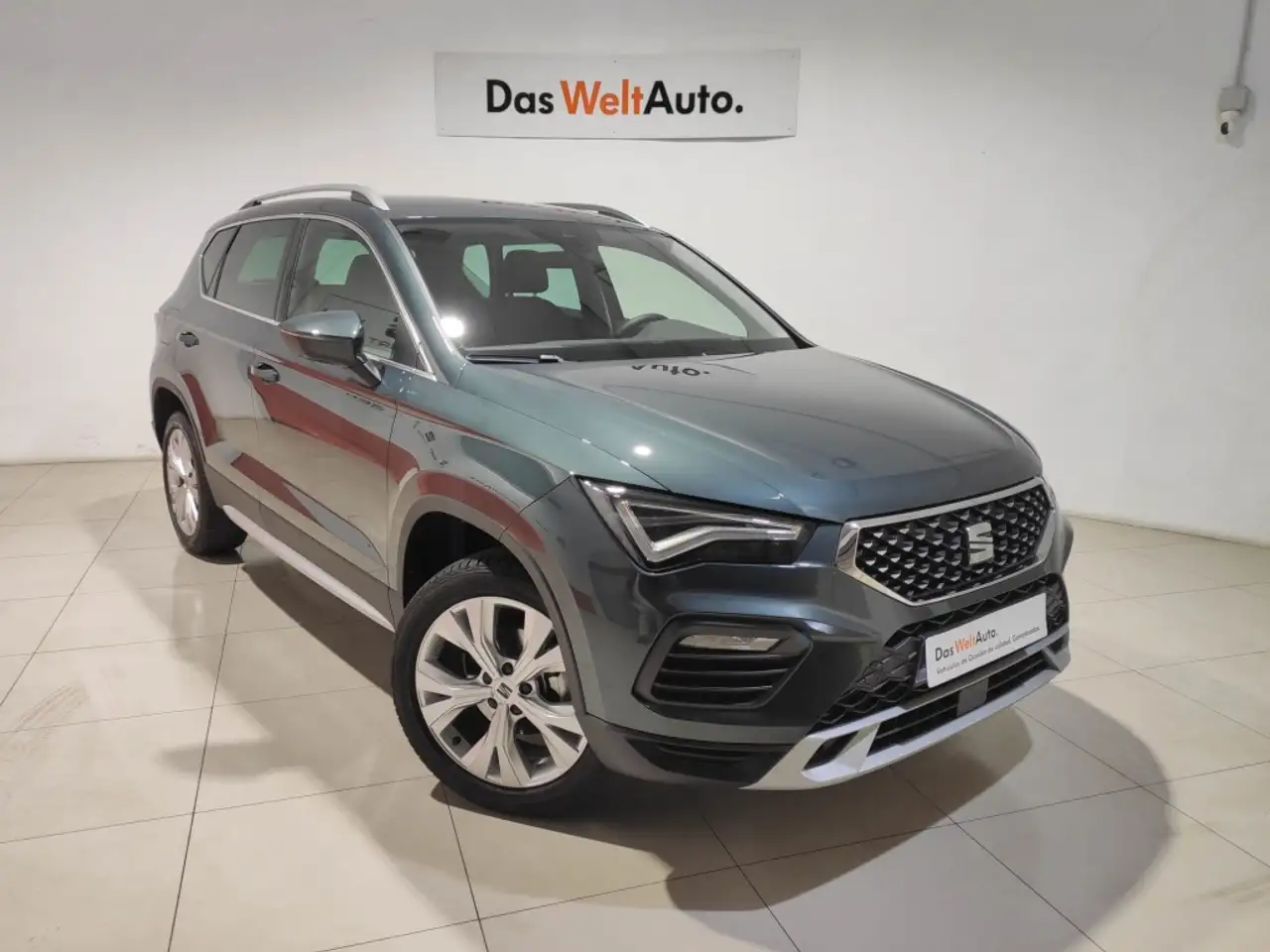 Renting SEAT Ateca 2.0TDI CR S&S X-Perience 150 Beige